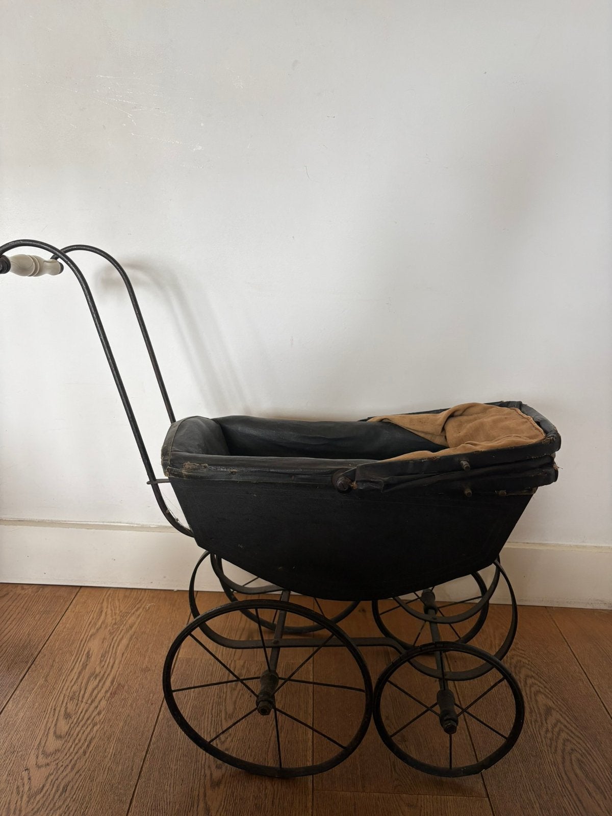 Antieke poppen wagen, Ophalen of Verzenden
