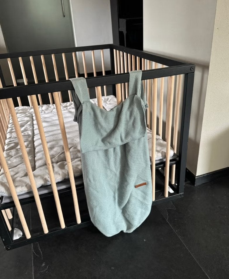 Box met lichte gebruikerssporen 100x80x73 + boxzak, Ophalen, Gebruikt, Rechthoekig, In hoogte verstelbaar