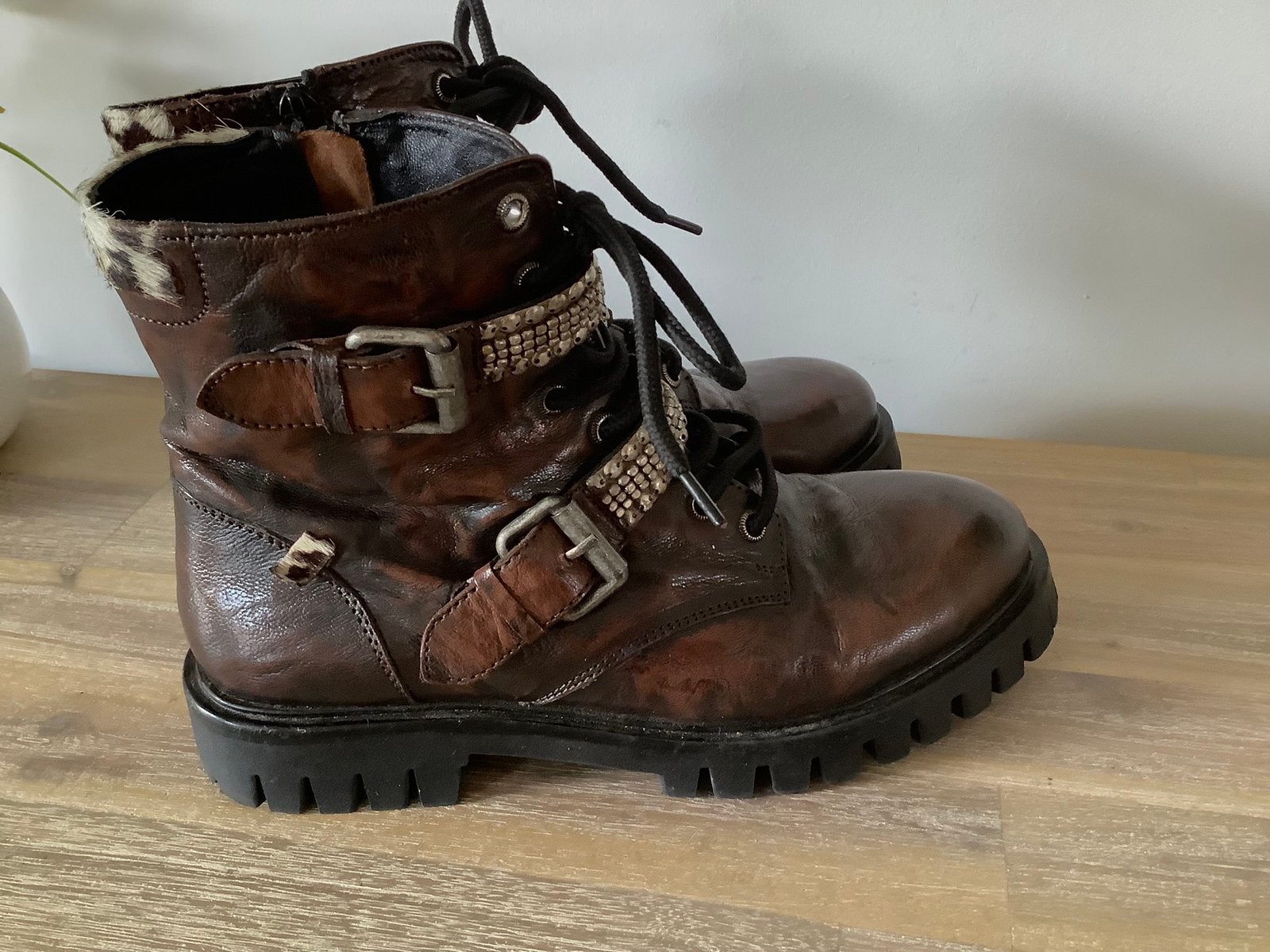 Lazamani enkellaarzen maat 40, Kleding | Dames, Schoenen, Bruin, Lage of Enkellaarzen, Ophalen of Verzenden, Zo goed als nieuw