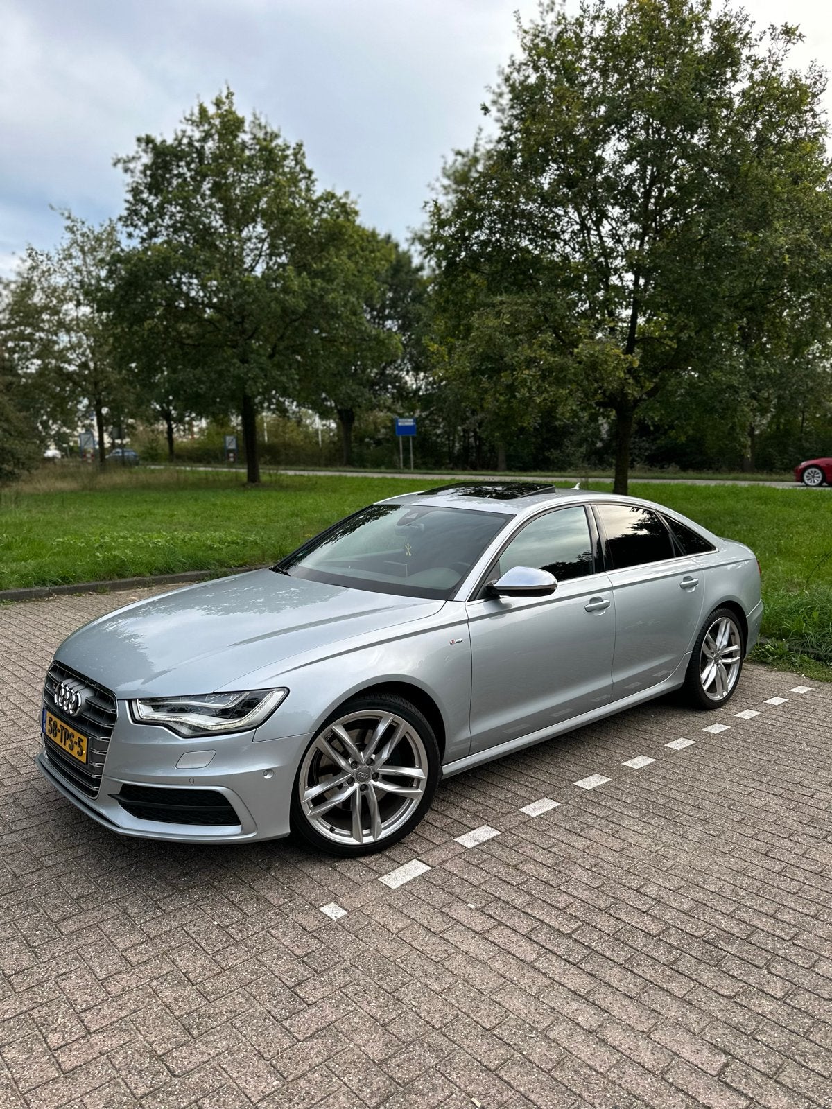 Audi A6 2.0 Tfsi 245pk Hybrid Tiptronic 2012 Grijs, Auto's, Zwart, 4 cilinders, 1984 cc, Alcantara