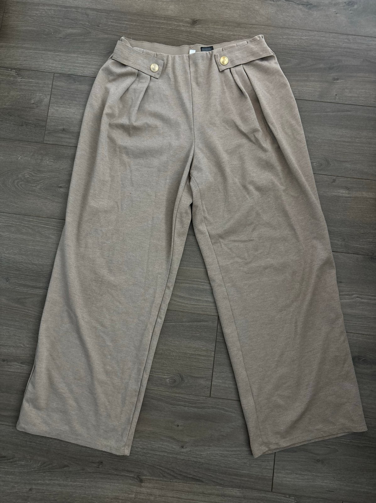 Beige High Waist Wijde Broek Pantalon met Gouden Knopen Maat, Beige, Maat 42/44 (L), Ophalen of Verzenden, Zo goed als nieuw