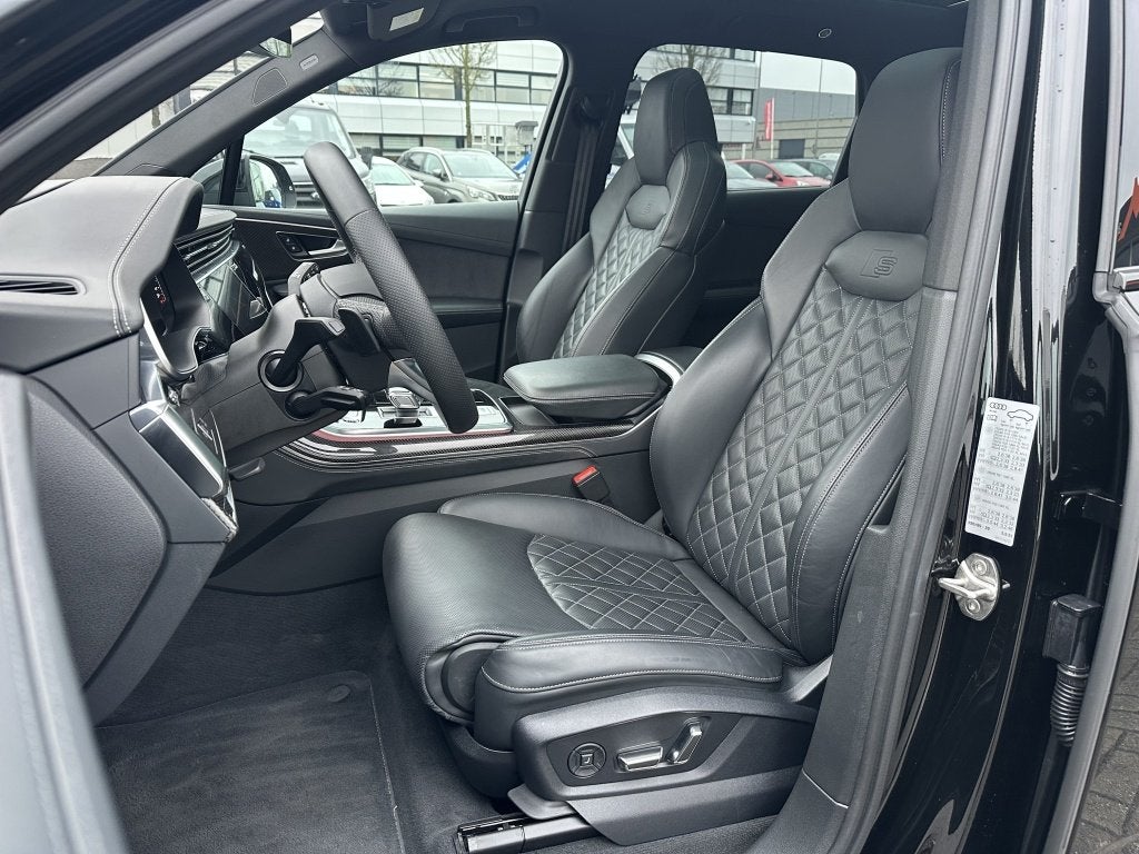 Audi Q7 55 TFSI quattro competition plus Massage 7 Persoons, Auto's, Automaat, Dealer onderhouden, Gebruikt, 2995 cc