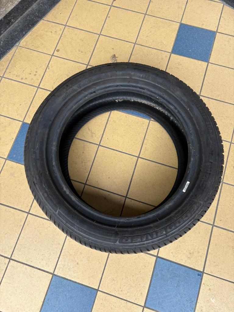 2 autobanden te koop, Ophalen