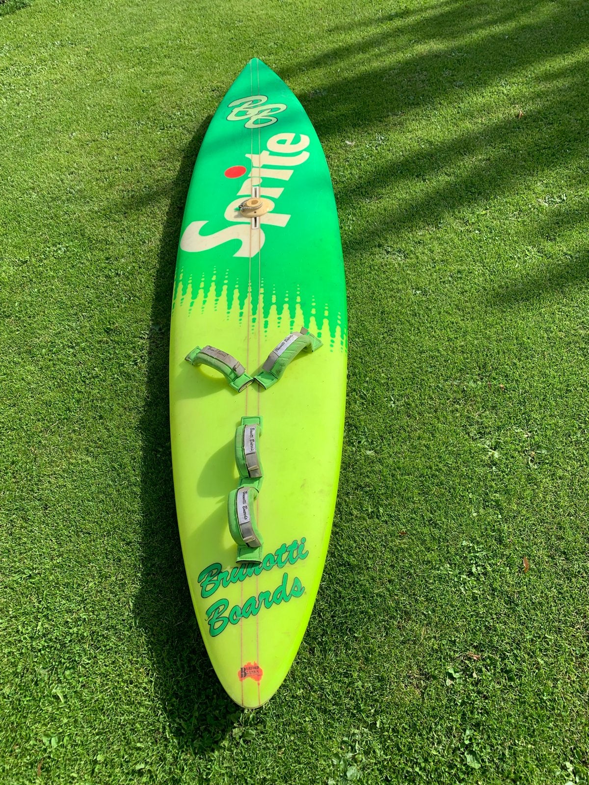 Brunotti Sprite Wind surfplank + accessoires, als nieuw, Ophalen, Gebruikt, Complete set, Met vin(nen)