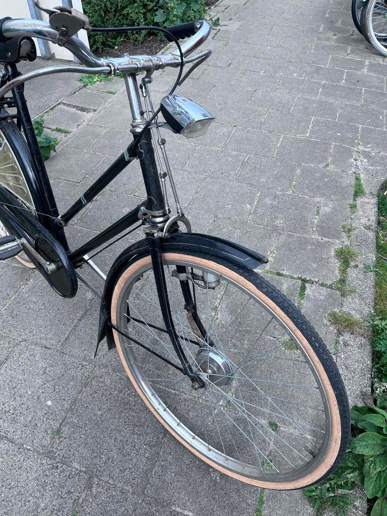 Vintage Zwarte Damesfiets met Bagagedrager, Fietsen en Brommers, Ophalen