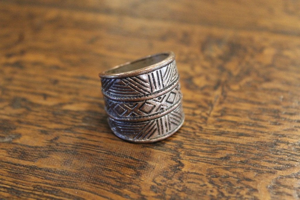 Brocante - Fraaie fantasie-ring!, Overige materialen, Gebruikt, Overige kleuren, 19 tot 20