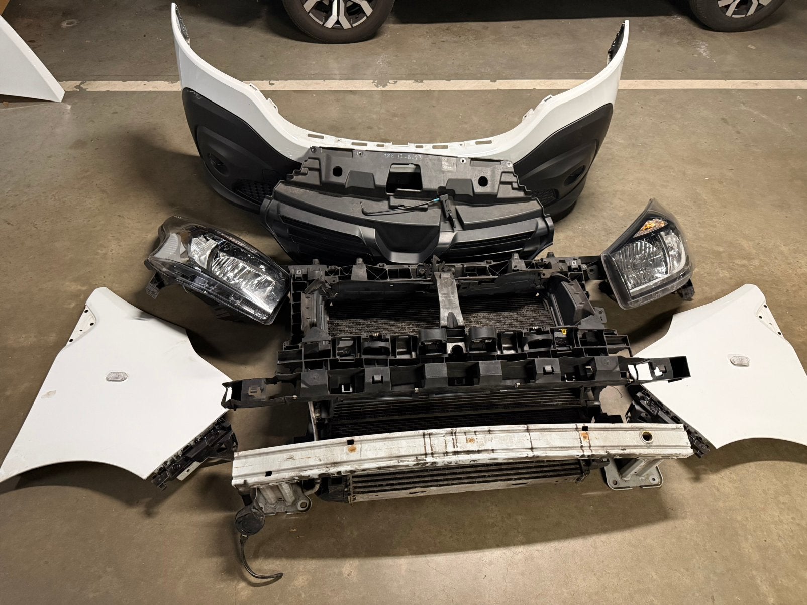 Voorkop RENAULT TRAFIC OPEL VIVARO FIAT TALENTO, Ophalen, Opel, Bumper