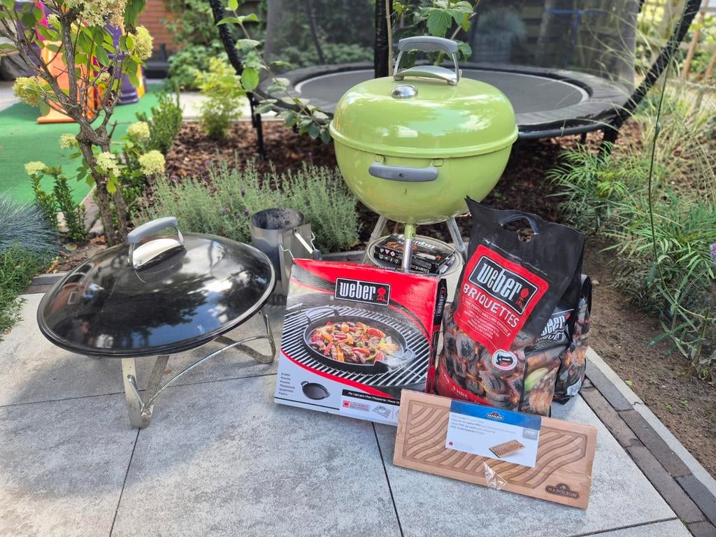 Complete Weber-set, BBQ + vuurschaal, Ophalen, Zo goed als nieuw