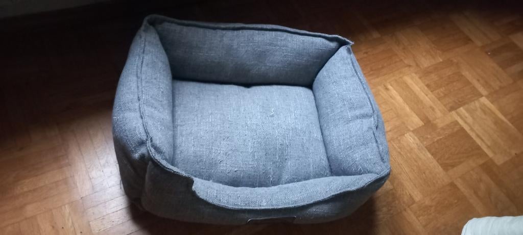 Hondenmand Scruffs, Ophalen