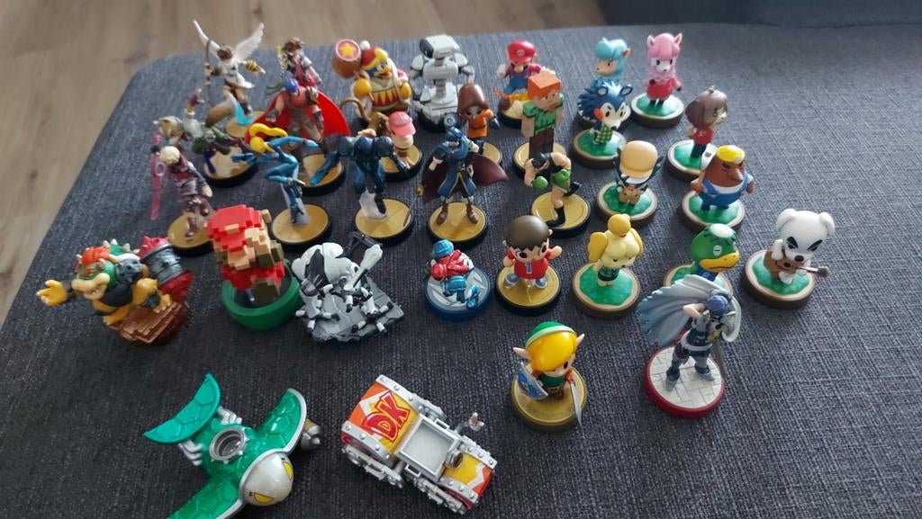Grote collectie van 33 Amiibo figuren, Ophalen of Verzenden, Zo goed als nieuw