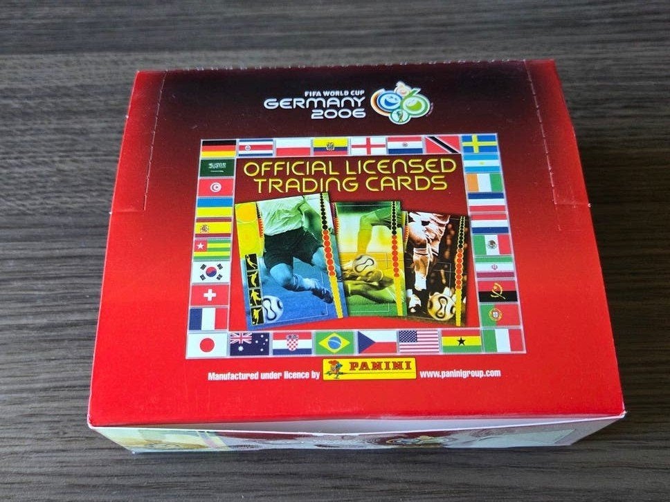 Panini World Cup 2006 trading cards box 24 zakjes + binder, Ophalen of Verzenden, Zo goed als nieuw, Buitenlandse clubs, Poster, Plaatje of Sticker