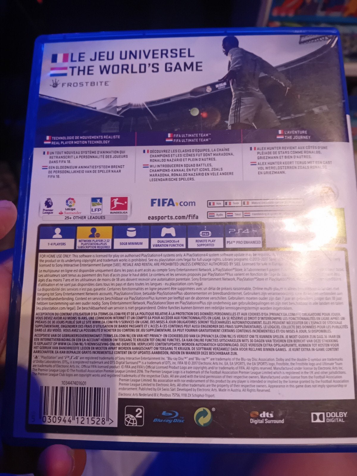 FIFA 18 PS4 - Voetbalgame met Ronaldo op cover, Ophalen of Verzenden, Zo goed als nieuw, Eén computer, Sport