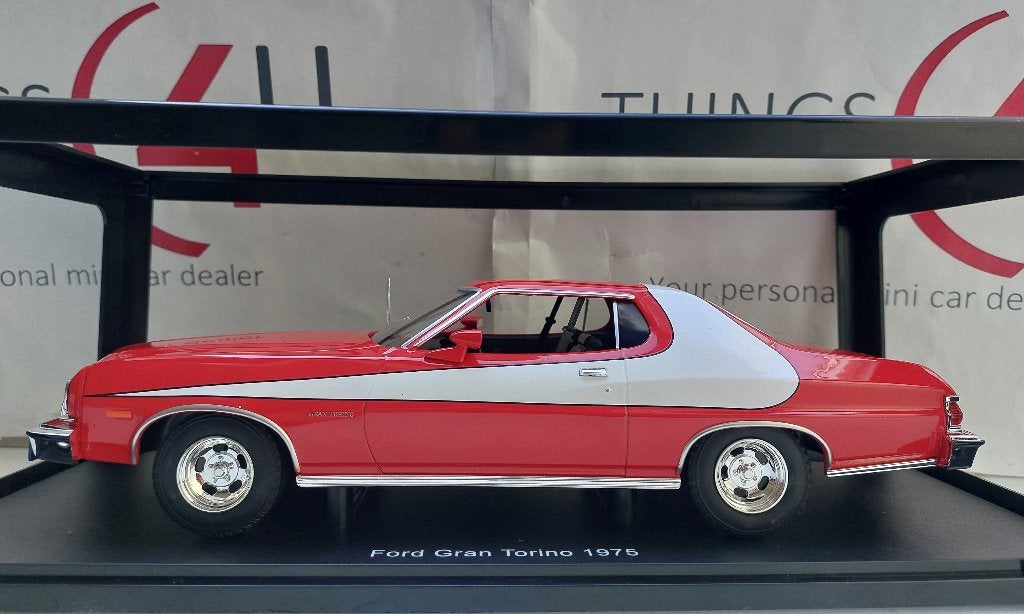 MCG 1:18 Ford Gran Torino Starsky and Hutch 1975 rood/wit, Hobby en Vrije tijd, Ophalen of Verzenden, Nieuw, Auto, Overige merken