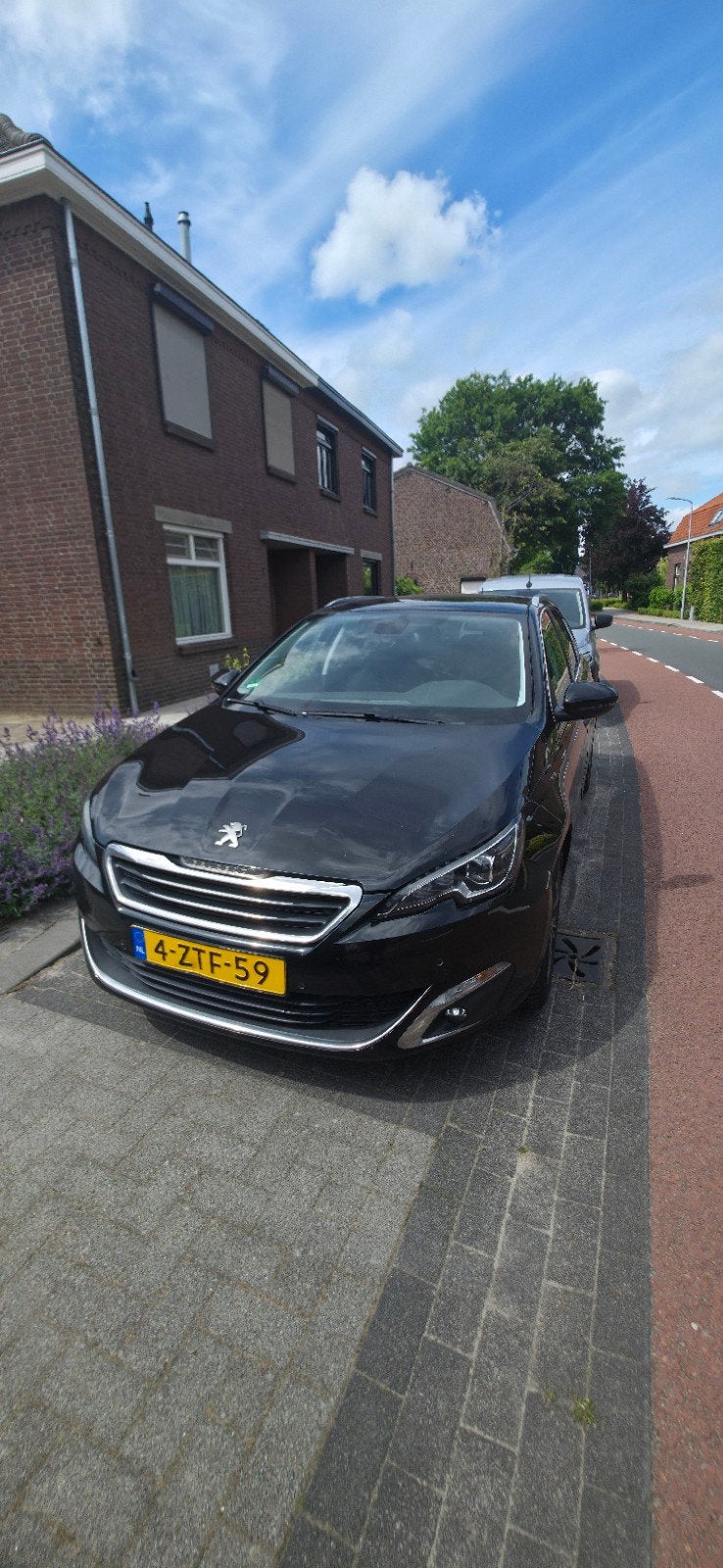 Peugeot 308 1.2 E-thp 130pk 2015 Zwart, Auto's, Stof, 1199 cc, 1165 kg, Zwart