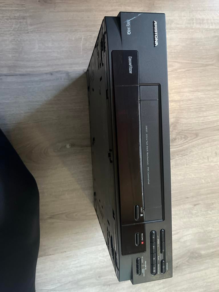 Ariston VHS HQ Videorecorder - Zwart, Ophalen of Verzenden, Gebruikt, VHS-speler of -recorder