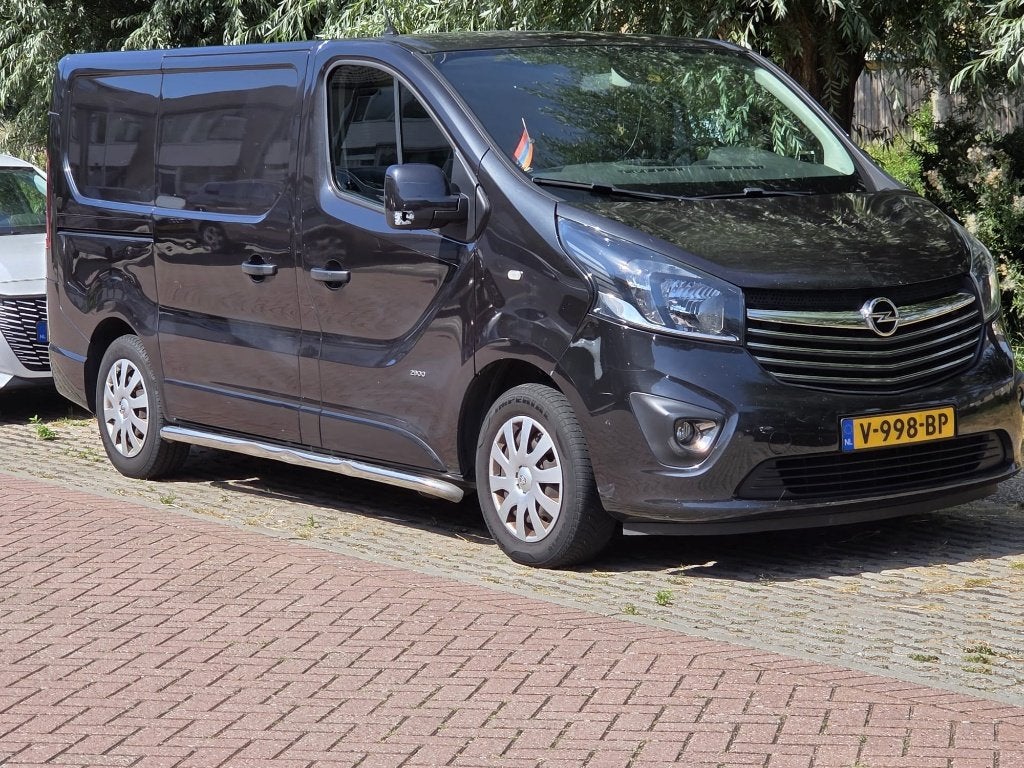 Opel Vivaro 1.6 D 88 kW – 2016 – Eerste Eigenaar, Voorwielaandrijving, Euro 5, Stof, Zwart