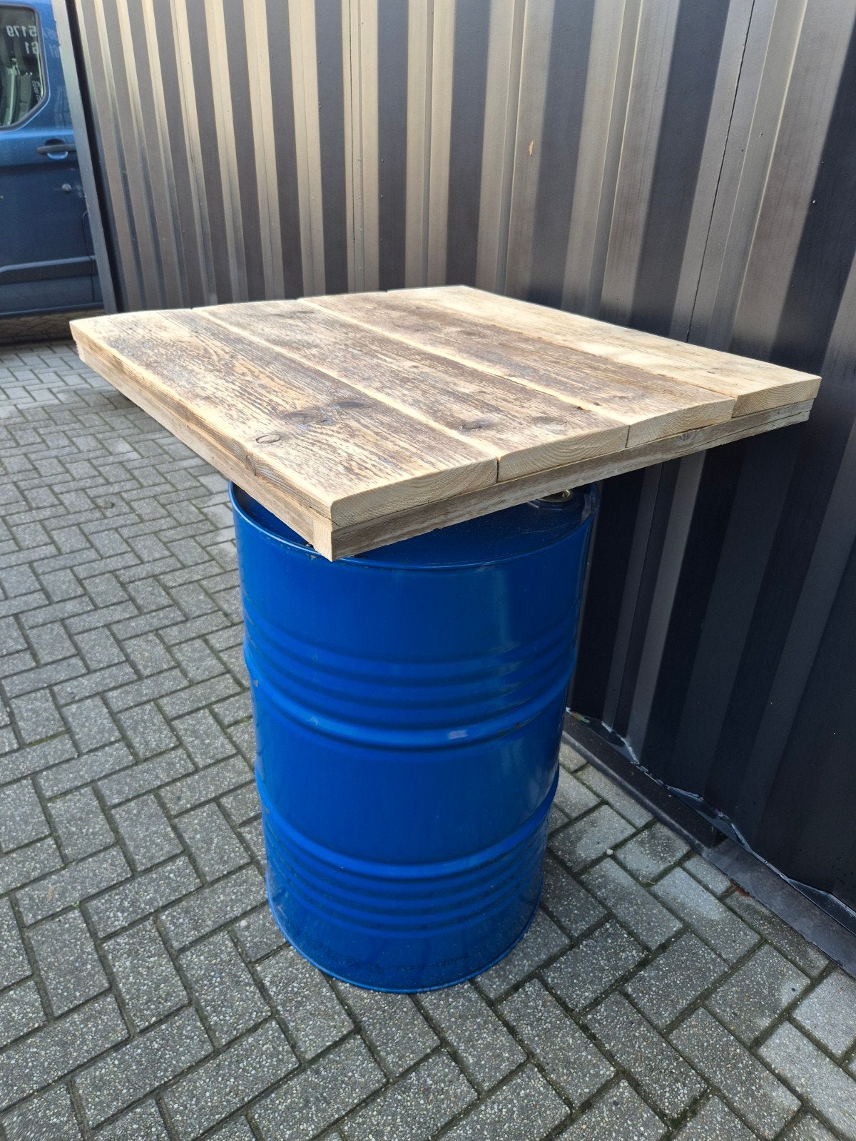 sta tafel met olievat, Ophalen, Nieuw, VH-DESIGN, Bunschoten
