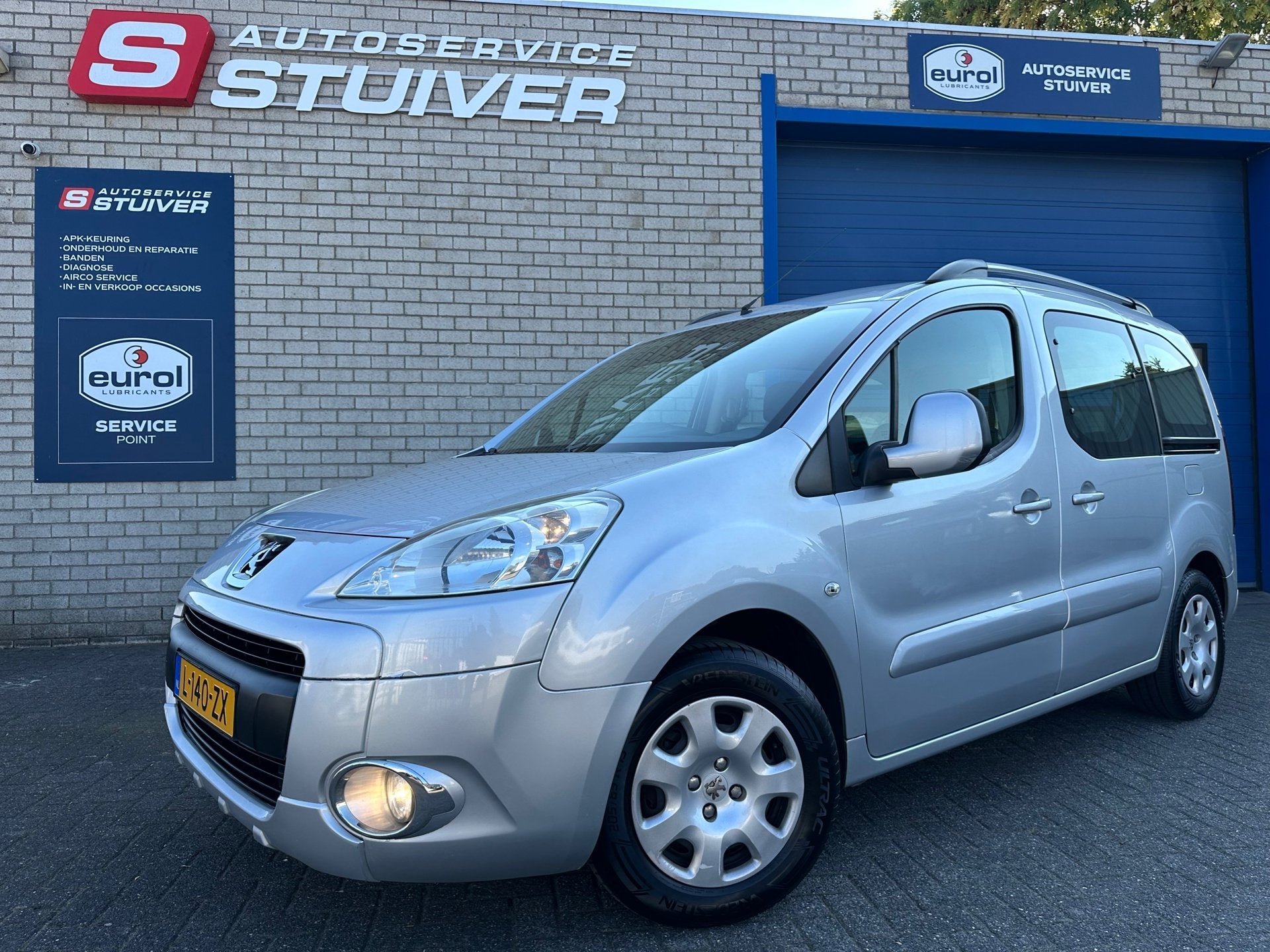 Peugeot Partner Tepee 1.6 VTi Outdoor, Auto's, Peugeot, Voorwielaandrijving, Euro 5, 1380 kg, Gebruikt