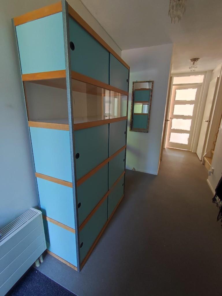 Leuke kast voor elke ruimte. Het glas maakt hem af., Huis en Inrichting, Ophalen, Met plank(en), Gebruikt, 100 tot 150 cm