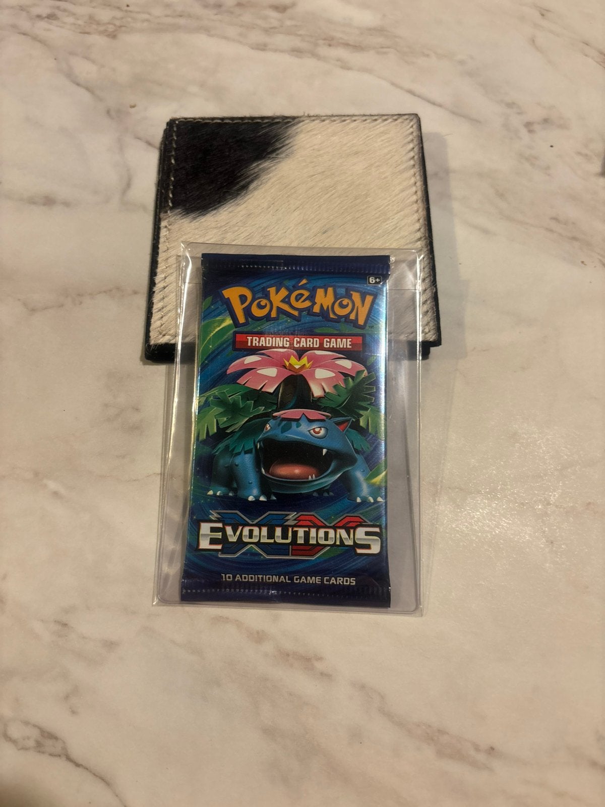 Xy evolutions booster pack, Hobby en Vrije tijd, Verzamelkaartspellen | Pokémon, Ophalen of Verzenden, Zo goed als nieuw, Foil