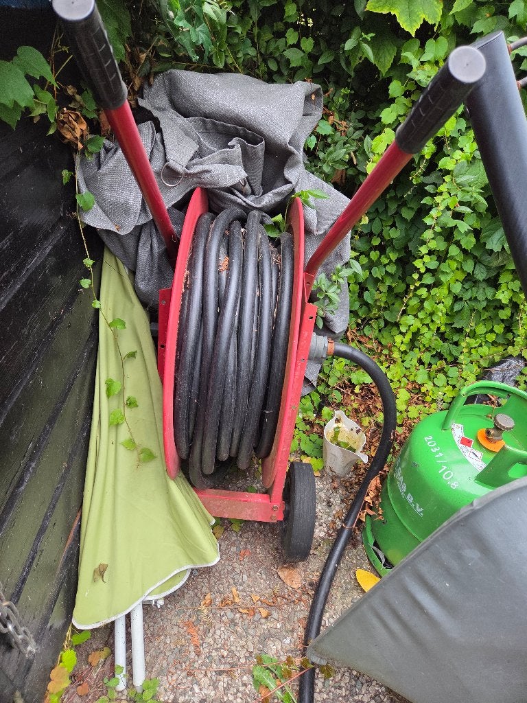 Verrijdbare slanghaspelwagen, Ophalen, Gebruikt, Tuinslang