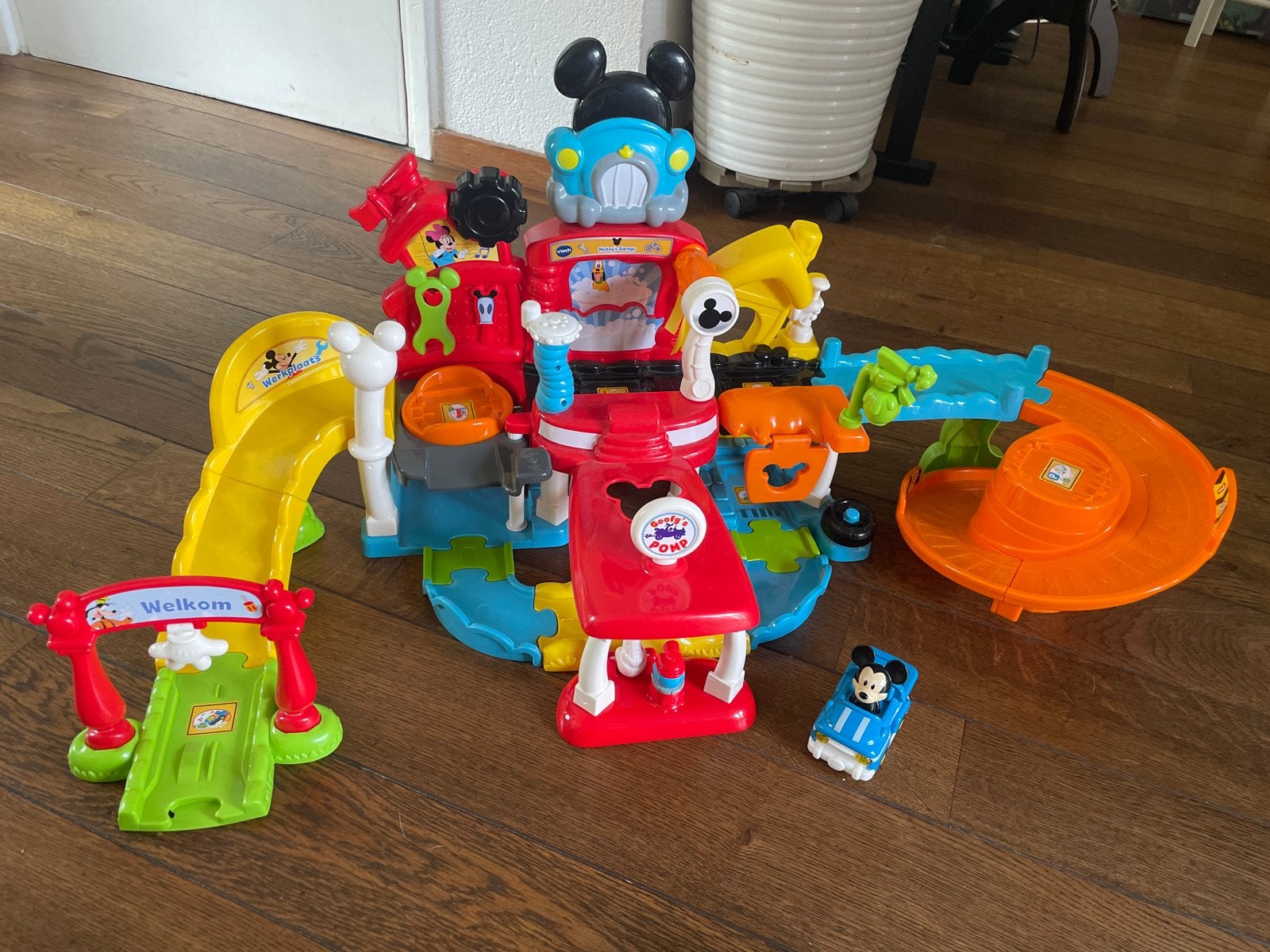 VTech Toet Toet Auto's Mickey Mouse Garage, Ophalen, Zo goed als nieuw
