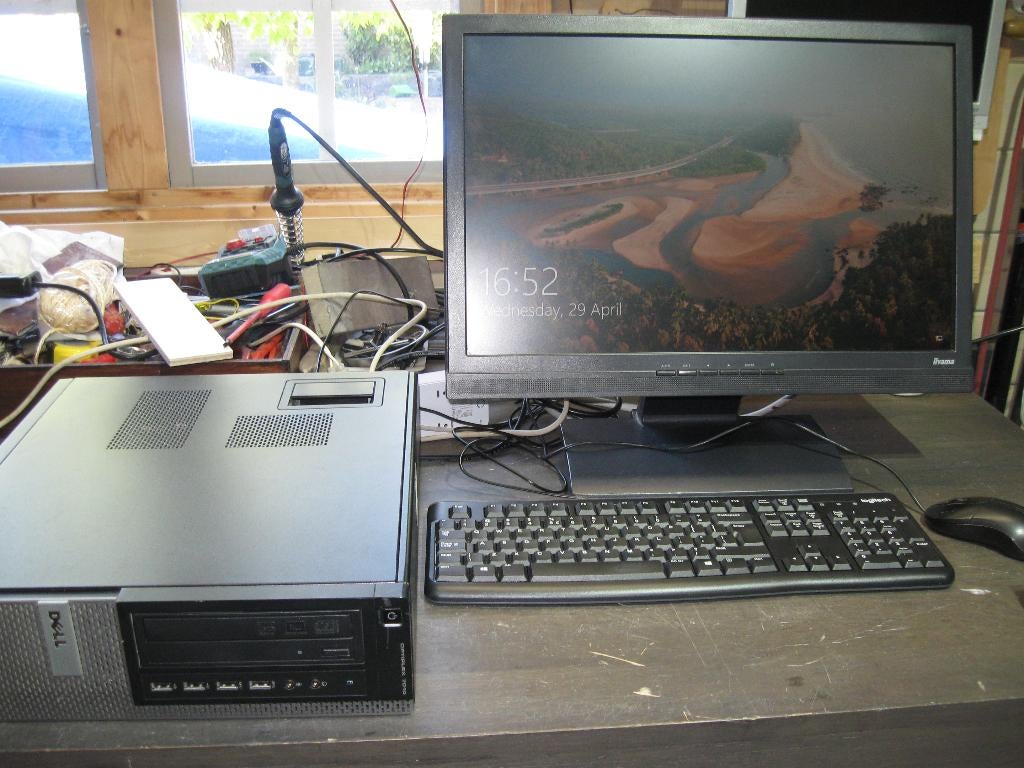 Desktop, Computers en Software, Ophalen, Gebruikt, HDD, Met monitor