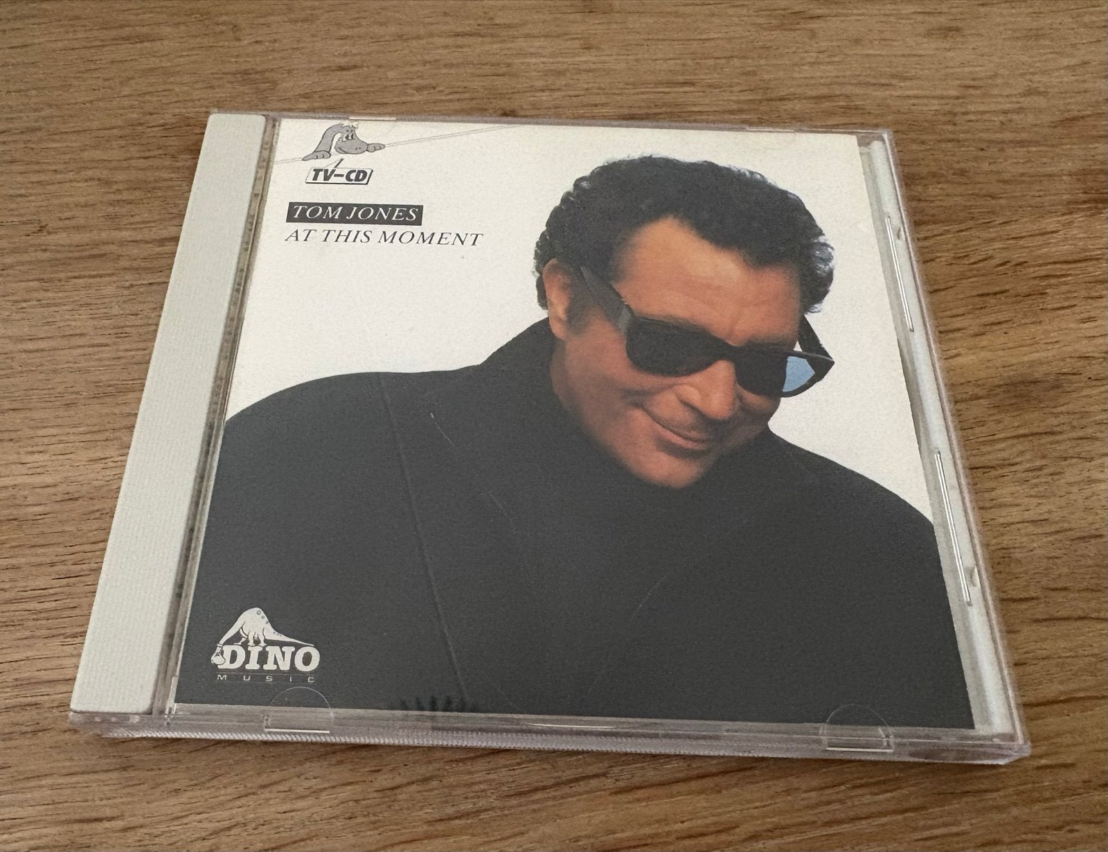 Tom Jones At This Moment, Ophalen of Verzenden, 1990 - 1999, Zo goed als nieuw