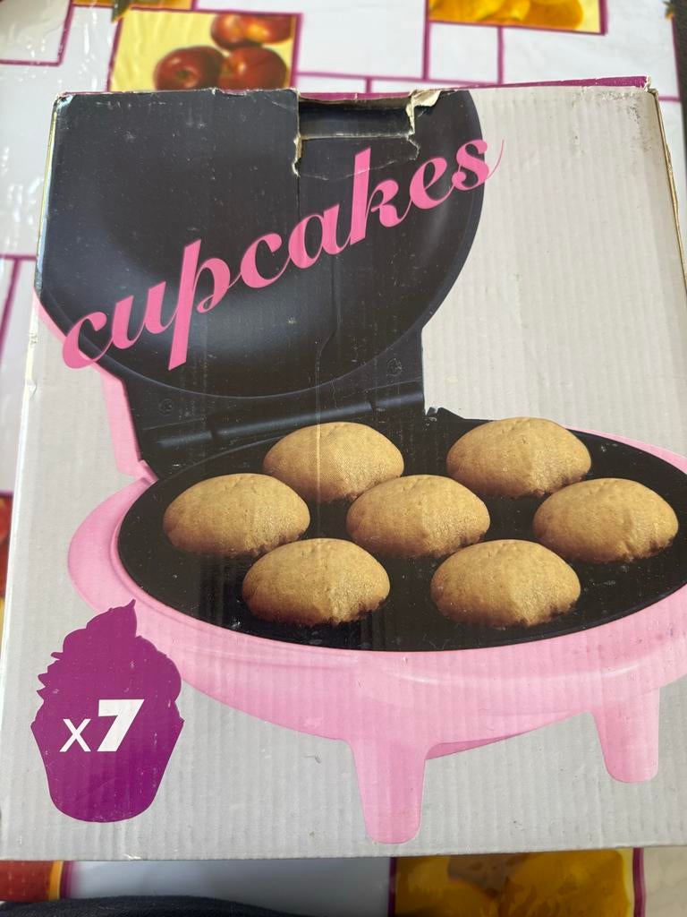 Cupcake maker voor 7 cupcakes - Roze, Ophalen of Verzenden, Zo goed als nieuw