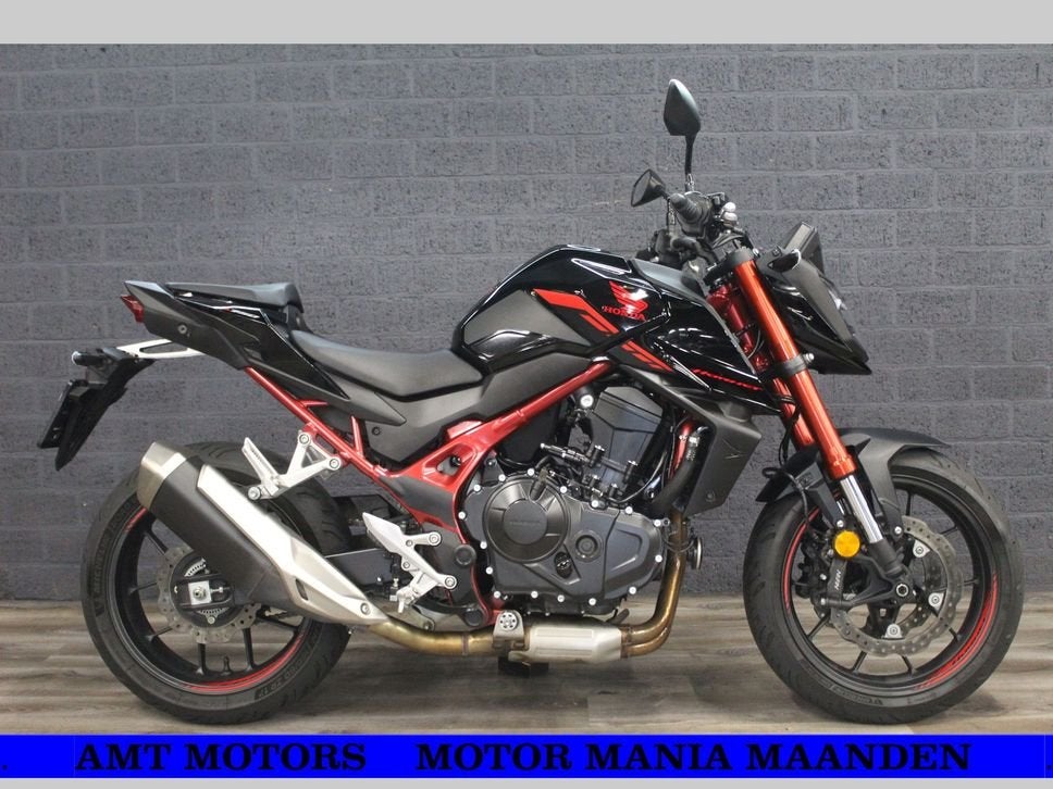 HONDA CB 750 HORNET (bj 2024) 17,045 km 35KW A2 geschikt, 2 cilinders, HONDA, Motorrijbewijs A, Bedrijf