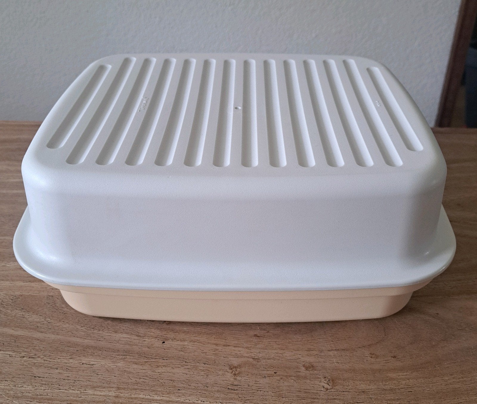 Tupperware Brooddoos / Bakkerdoos, Ophalen of Verzenden, Gebruikt, Wit, Bus of Trommel