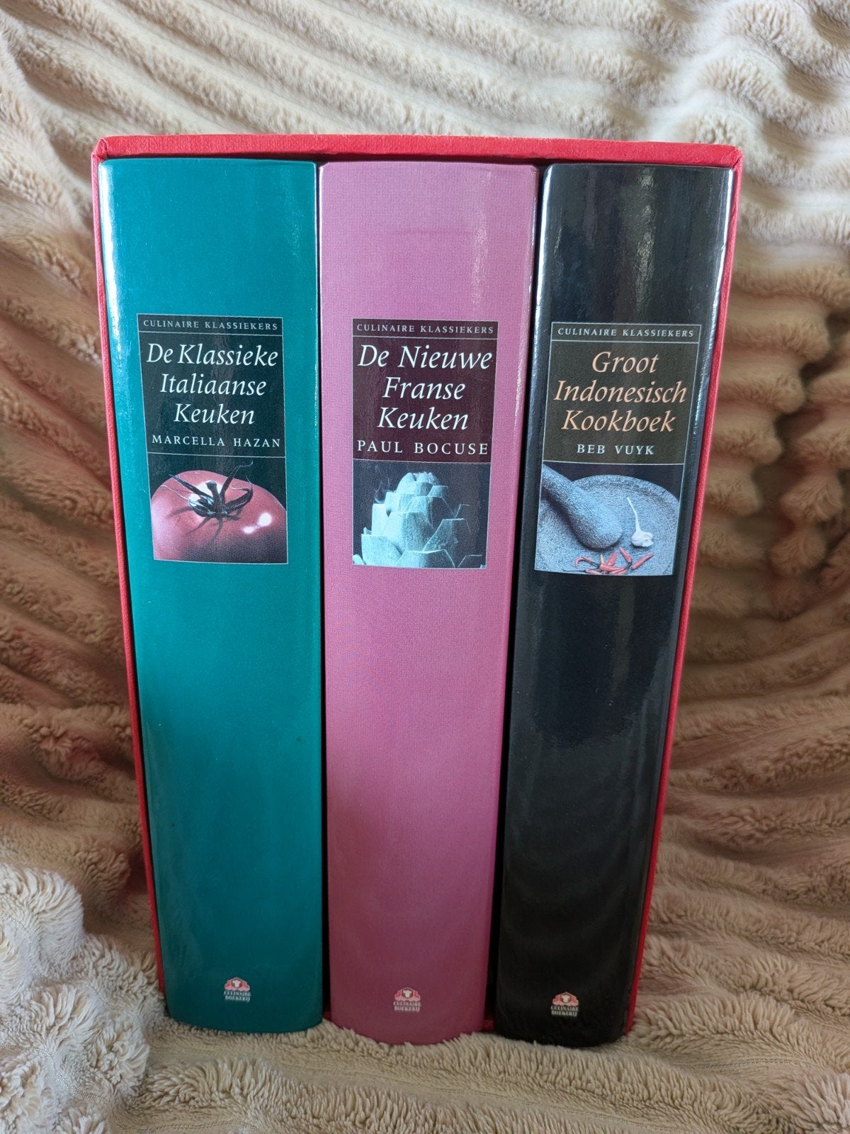 Kookboeken set: Italiaans, Frans, Indonesisch (3 boeken), Ophalen of Verzenden, Zo goed als nieuw, Marcella Hazan, Paul Bocuse, Beb Vuyk