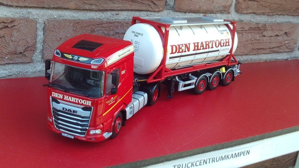 WSI  Daf  XG  4 x 2  Container  Trailer  van  Den  Hartogh., Ophalen of Verzenden, Nieuw, Bus of Vrachtwagen, Wsi