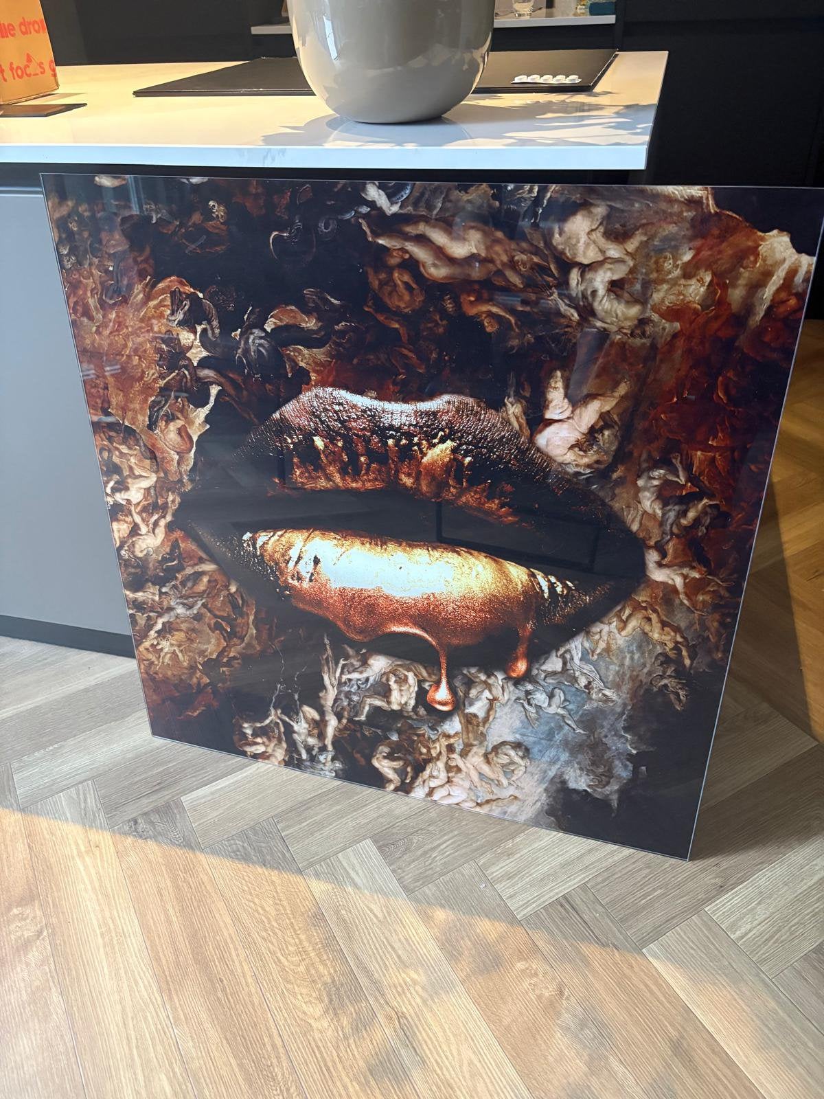 Super mooi schilderij van acrylglas 90 x 90 cm gouden lippen, Ophalen, Zo goed als nieuw, 75 tot 100 cm, Schilderij