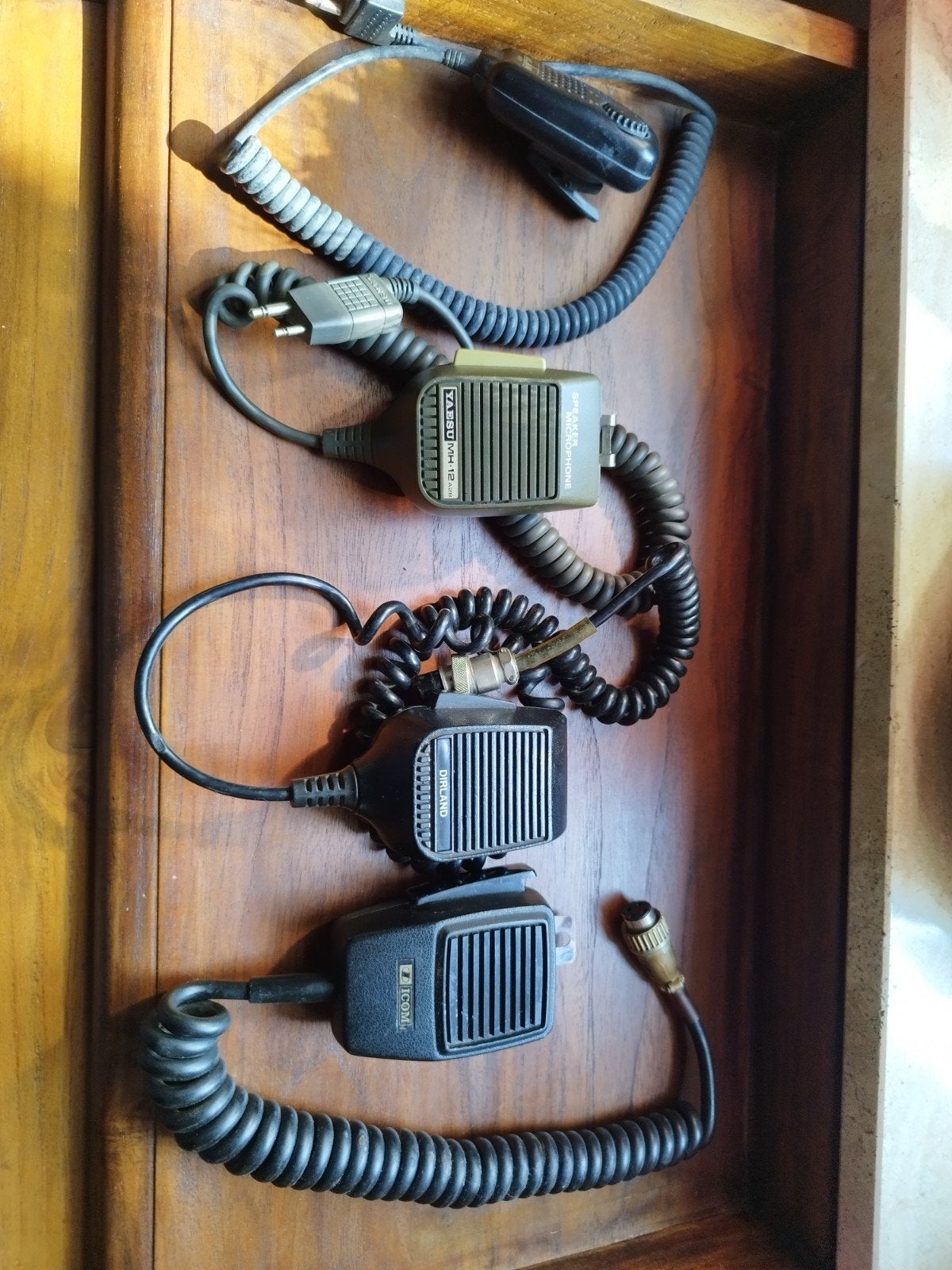 Diverse hand microfoons Yaesu, Icom etc, Telecommunicatie, Ophalen of Verzenden, Zo goed als nieuw