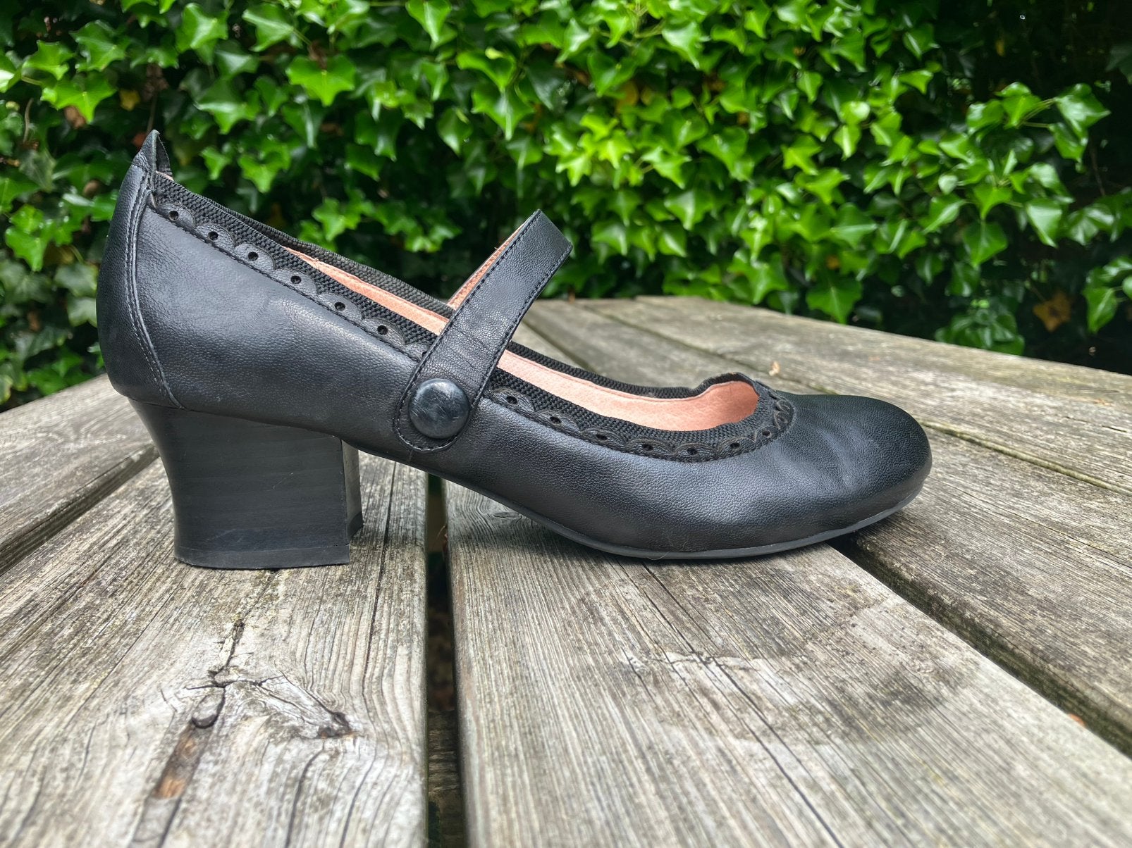Miz Mooz zwarte design schoenen mt 40, Ophalen of Verzenden, Zo goed als nieuw, Zwart, Sneakers of Gympen