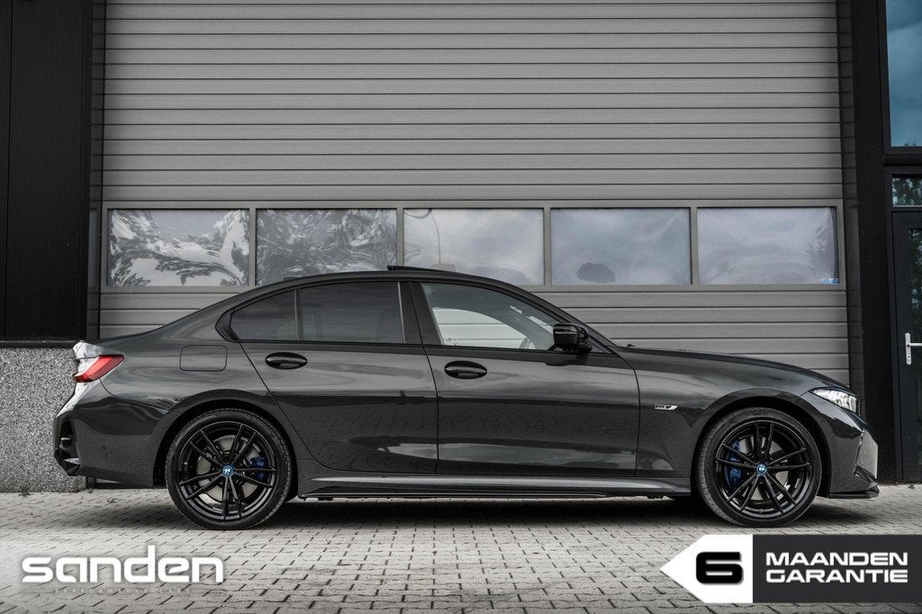 BMW 330e xDrive LCI M-Sport|Dravit|Schuifd.|Mseats|Mem.|H/K, Auto's, BMW, 1998 cc, 1800 kg, 4 cilinders, Bedrijf