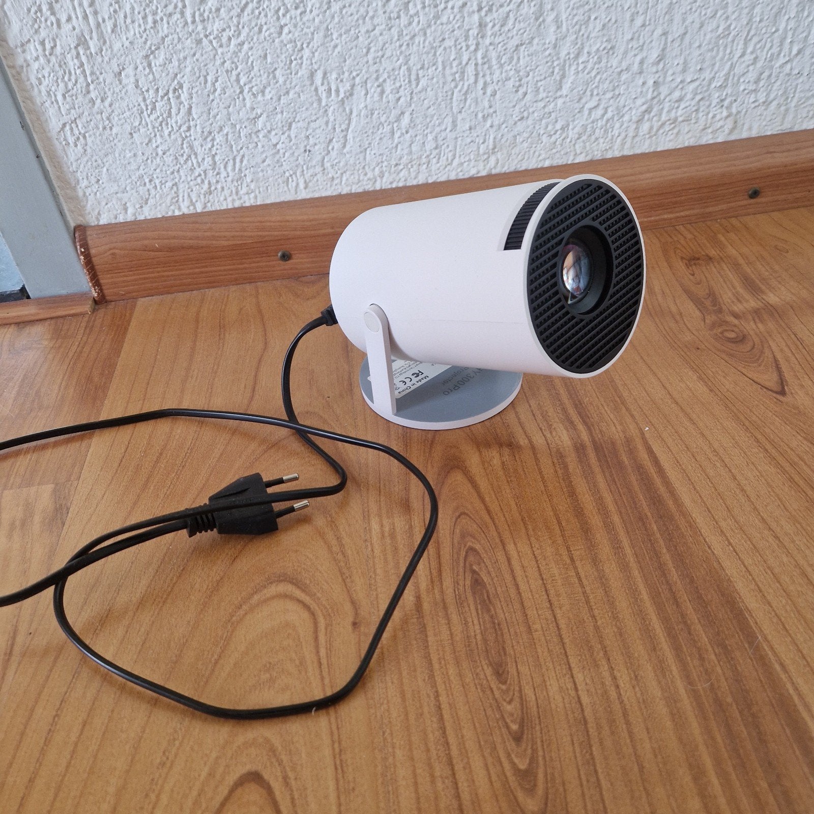 Smart Projector HY300 PRO - Draagbare Mini Beamer, Sinoy Smart Technology, LED, Ophalen of Verzenden, Zo goed als nieuw