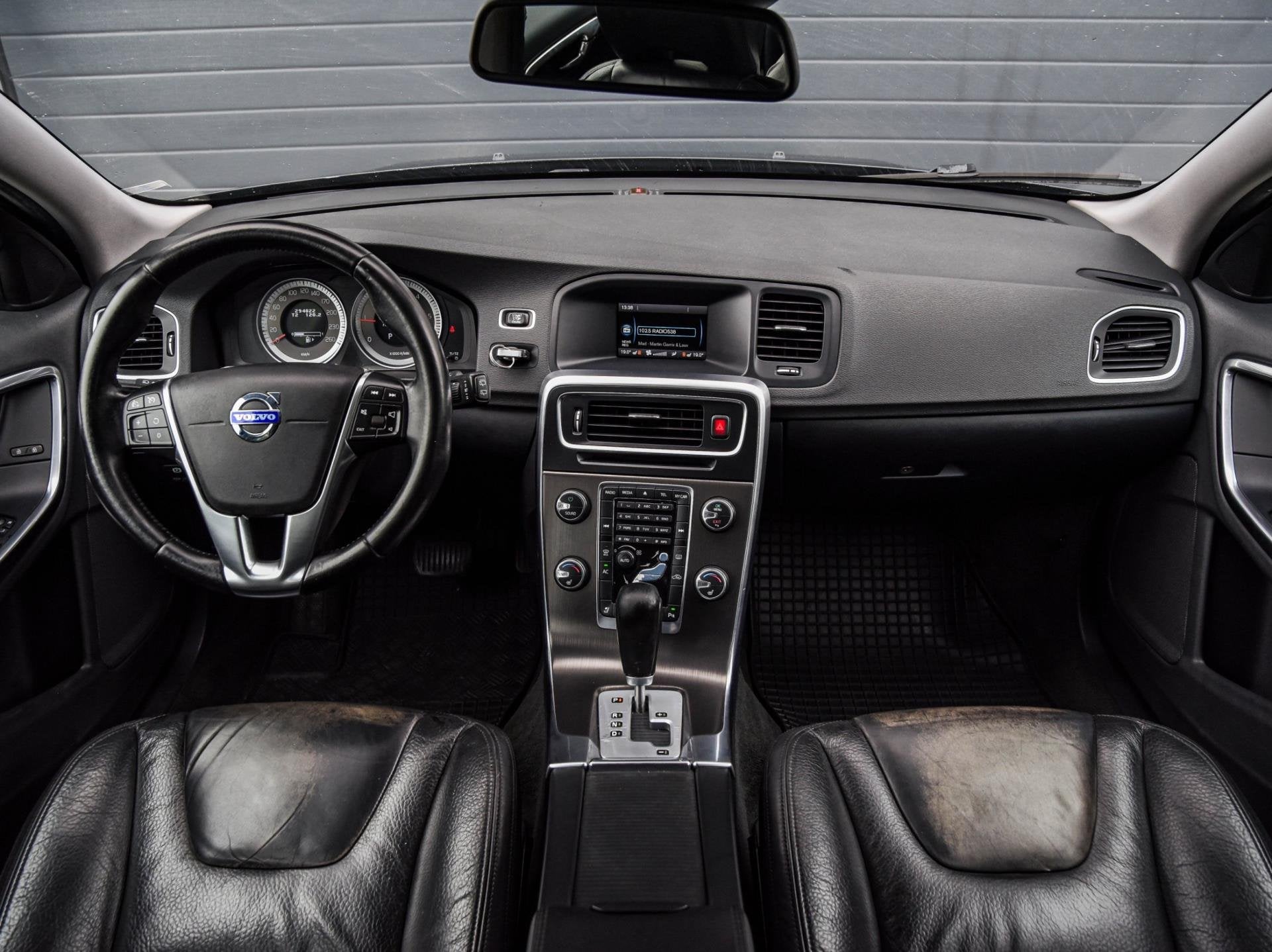 Volvo V60 1.6 DRIVe Summum | Leder | Xenon | PDC | Stoelverw, Voorwielaandrijving, Euro 5, Gebruikt, Zwart