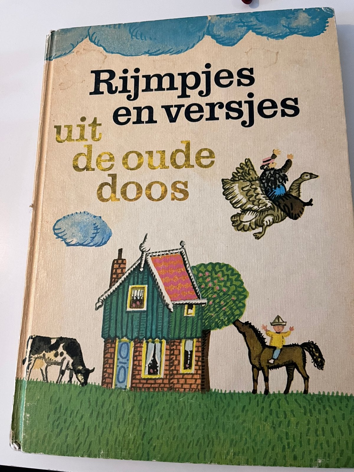 Rijmpjes en versjes uit de oude doos, Ophalen, Gelezen, Prentenboek