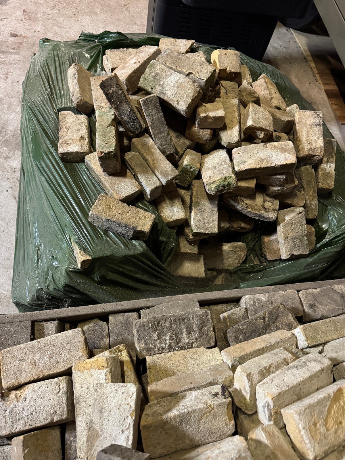 Geeltjes / IJssel steentjes gebikt, Doe-het-zelf en Verbouw, Ophalen, Gebruikt, Bakstenen