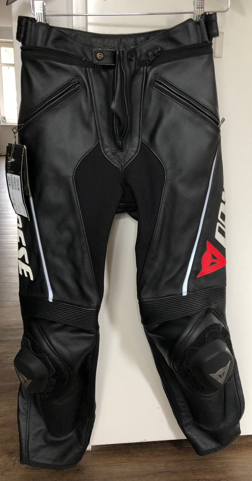 Nieuwe dames Dainese leren motorbroek maat 42, Motoren, Ophalen, Nieuw met kaartje, Dames, Broek | leer