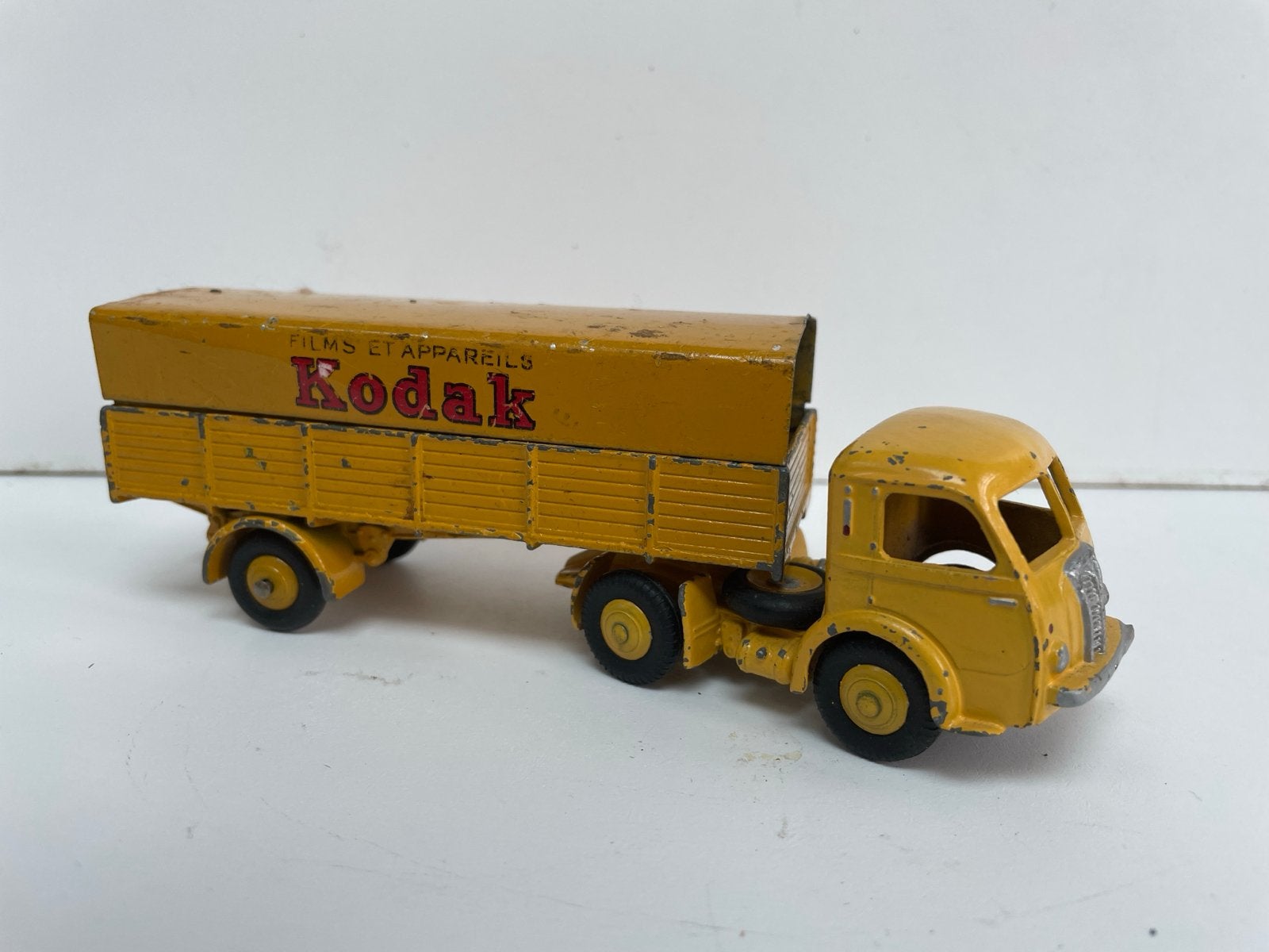 Vintage Dinky Toys Kodak Vrachtwagen met Oplegger, Ophalen of Verzenden