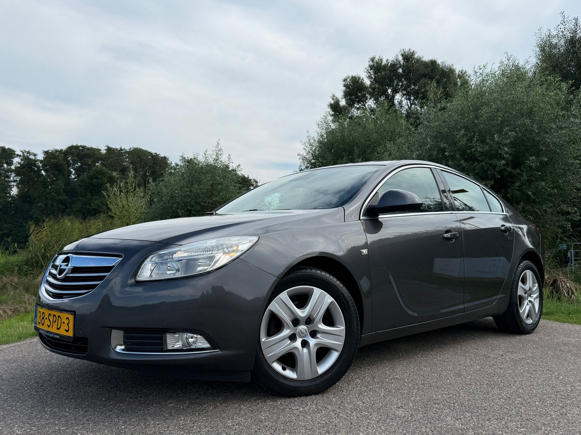 Opel Insignia 1.4 Turbo EcoFLEX Business Edition Navi 2e Eig, Voorwielaandrijving, Euro 5, Zwart, 4 cilinders