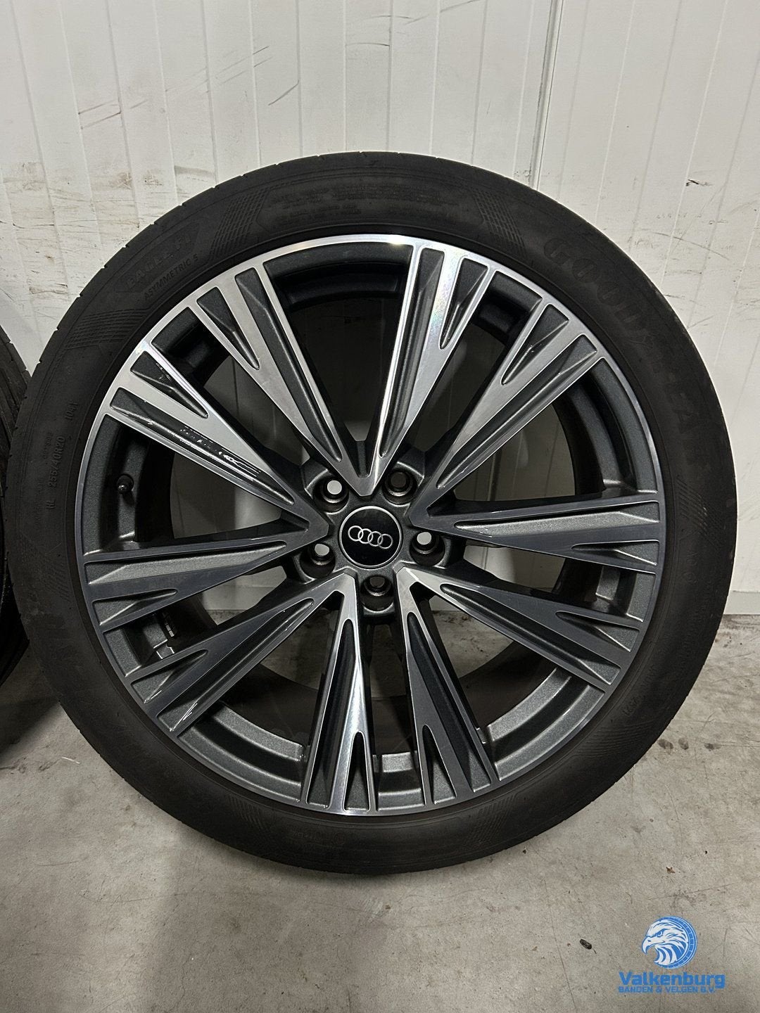 5-6mm! Originele Audi Q3 83A S-Line 20 inch antraciete velge, Auto-onderdelen, Gebruikt, 255 mm, -, -
