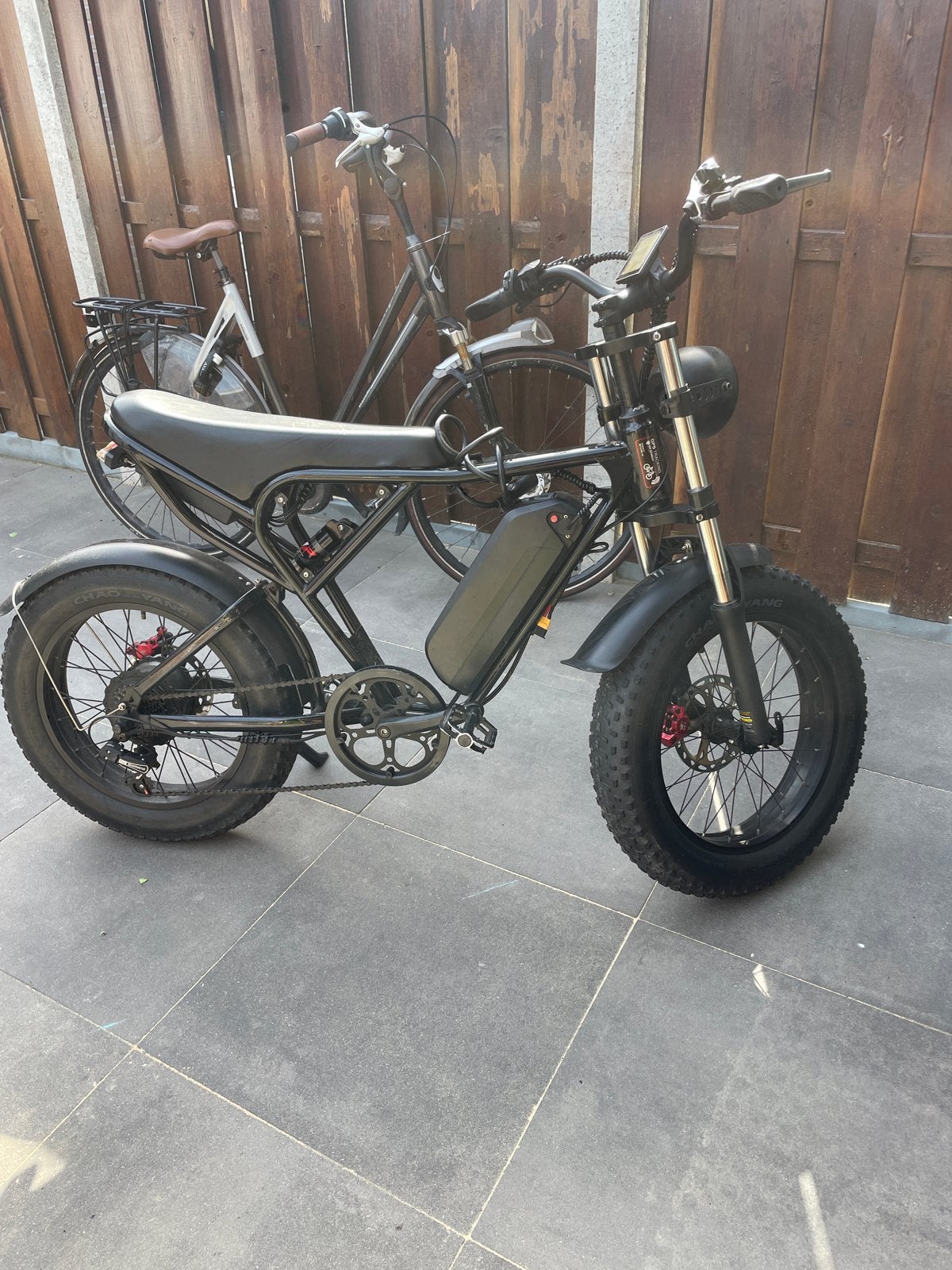 Ridstar Fatbike 1000W motor met grote accu, Fietsen en Brommers, Ophalen of Verzenden, Zo goed als nieuw, 50 km per accu of meer