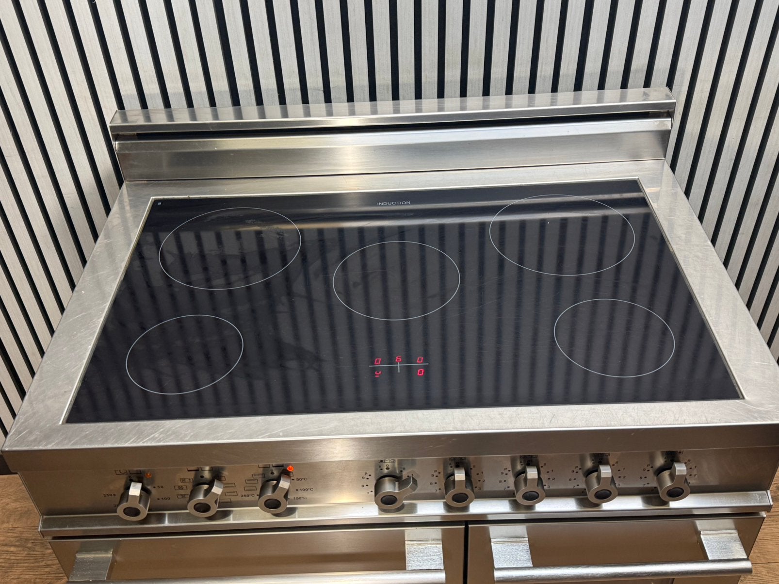 Luxe Bertazonni INDUCTIE Fornuis met 5 zones 90x60 cm, Fornello Esperta, Ophalen of Verzenden, Zo goed als nieuw, Energieklasse A of zuiniger