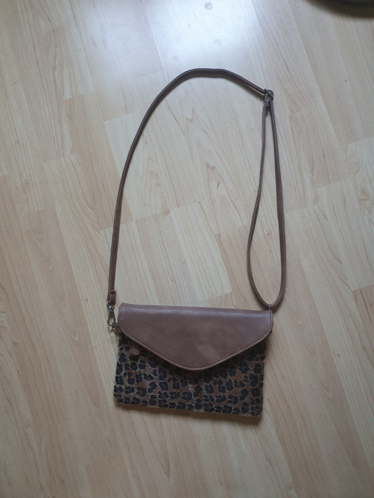 Beige bruin panter luipaard print schouder tasje, Ophalen of Verzenden, Nieuw, Beige, Schoudertasje
