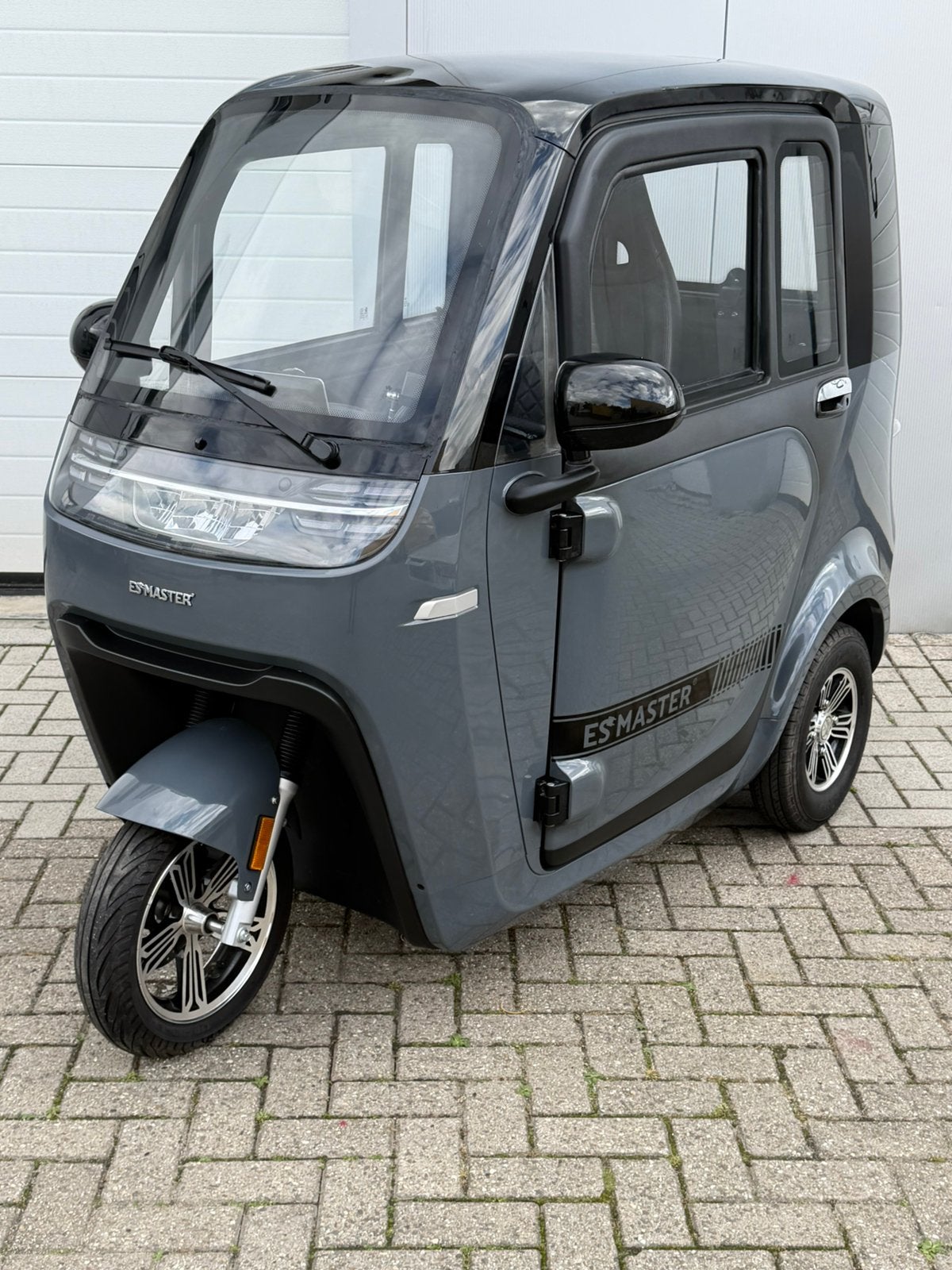 Esmaster Nova    Scootmobiel ( 2025 ) Rijbewijsvrij, Diversen, Brommobielen en Scootmobielen, Ophalen of Verzenden, Zo goed als nieuw