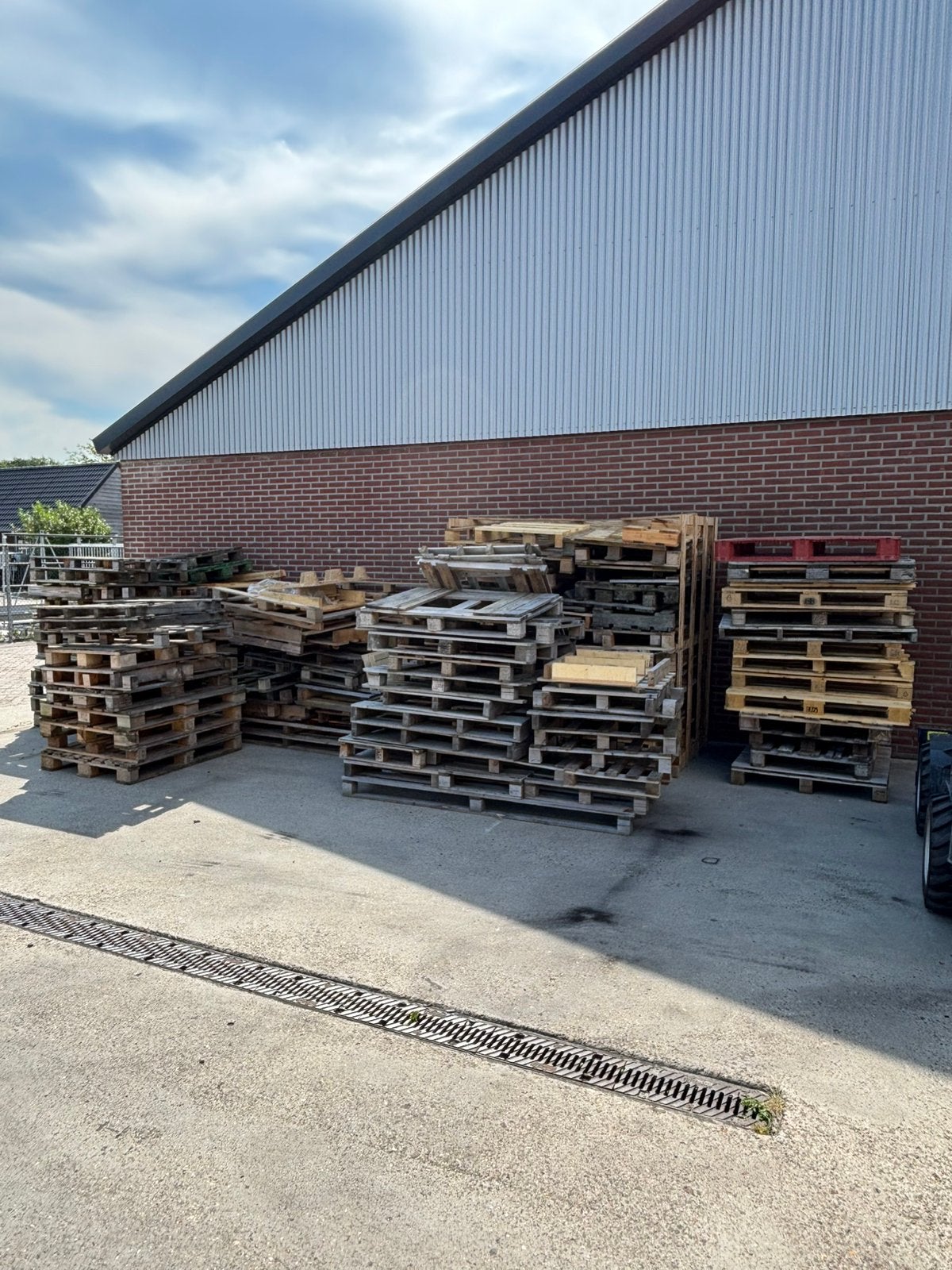 Grote partij pallets, Ophalen, Zo goed als nieuw, 50 mm of meer, Pallet
